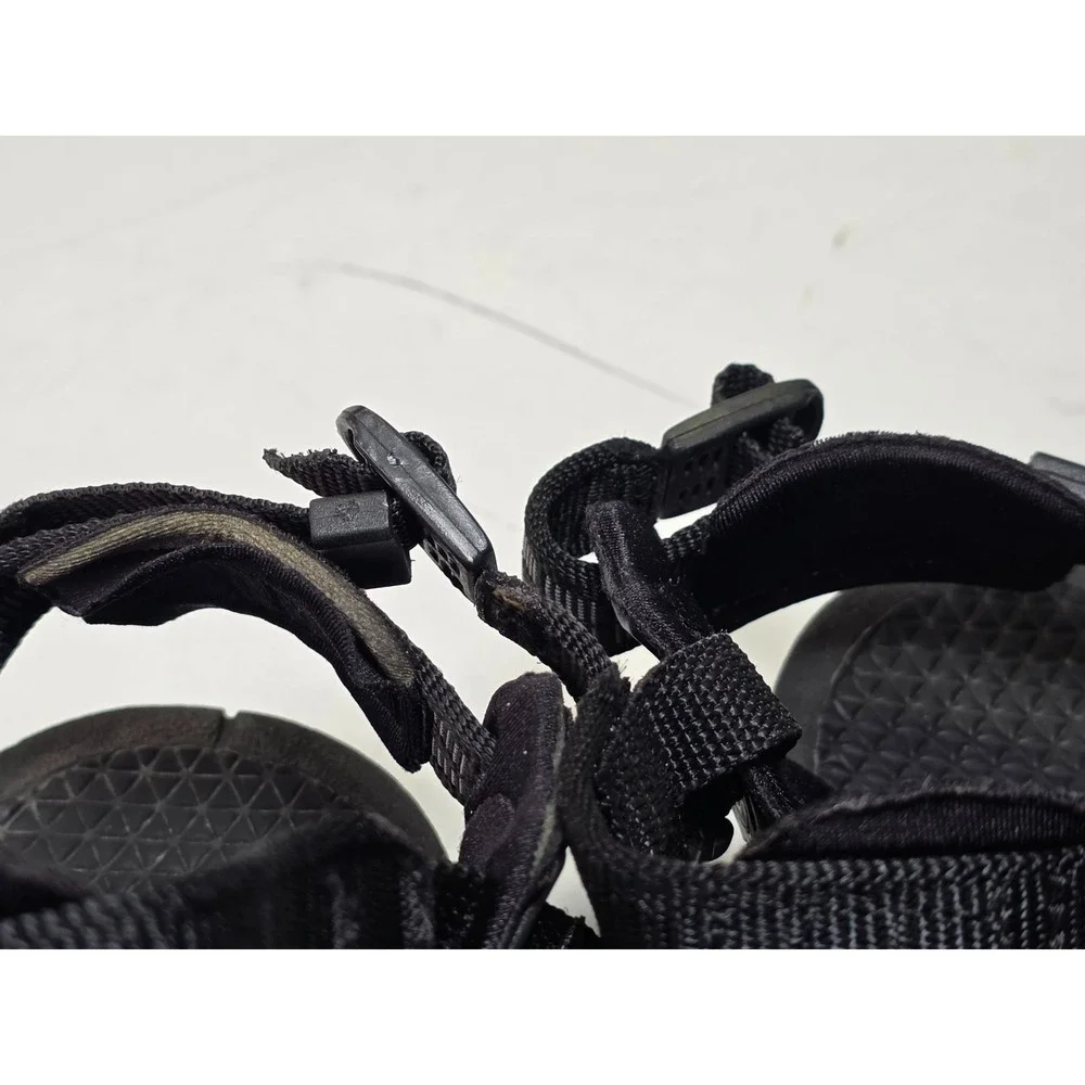 Teva Men's Sandals Size 9 EU 42 Black Strappy Open Toe Universal‎ Hiking Shoes